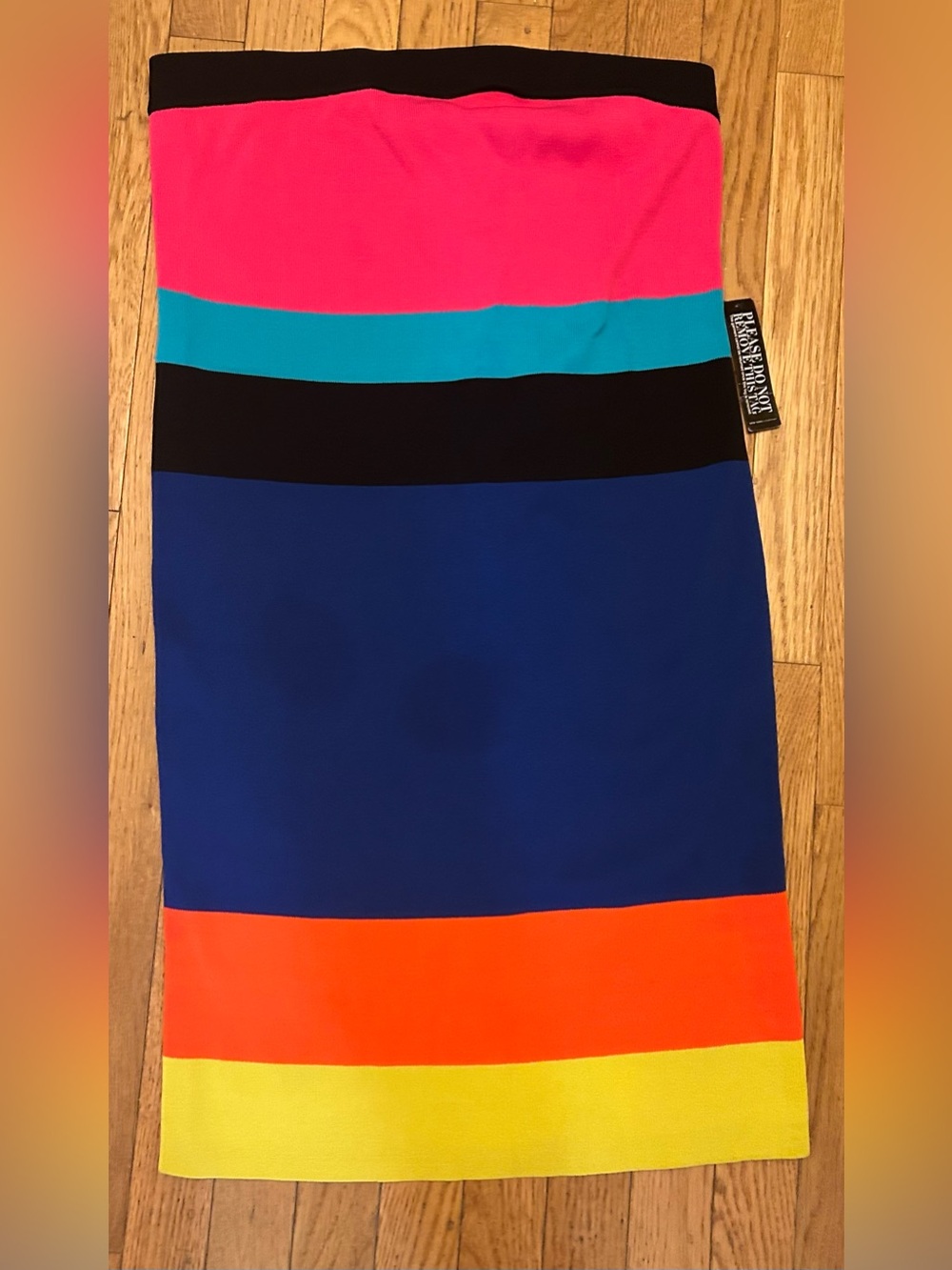 New With Tag New York & Company Bright Vibrant Thick Knit Body Com Tube Dress L